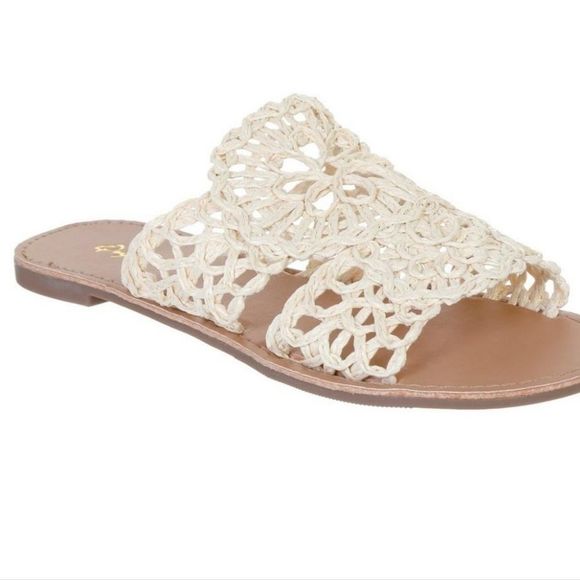 Qupid Crochet Raffia Sandals - Picture 1 of 8